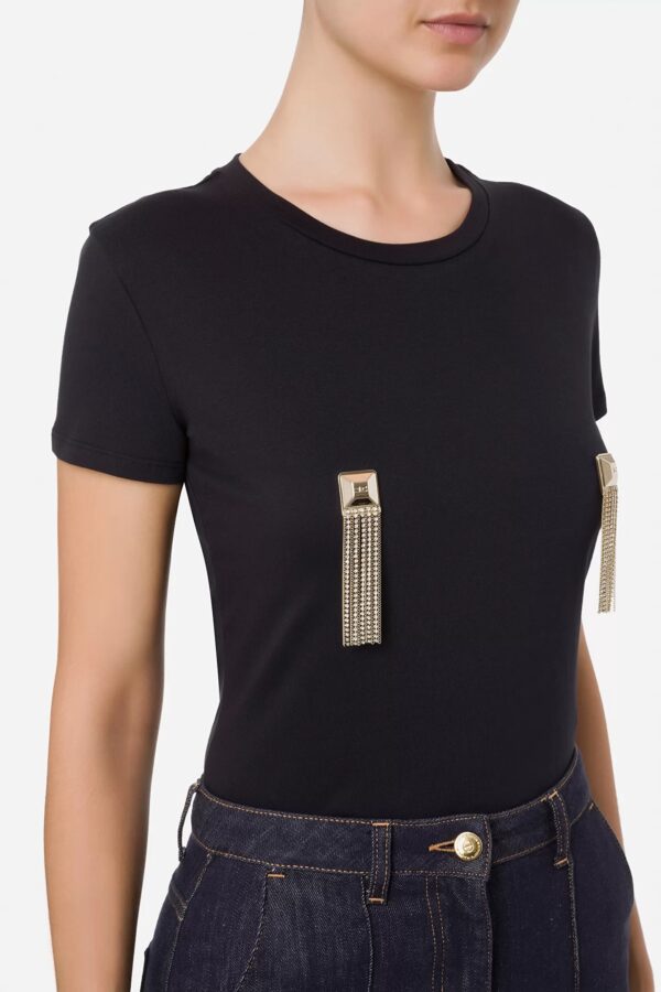 T-shirt z wiszącymi łańcuszkami i złotymi ćwiekami Elisabetta Franchi